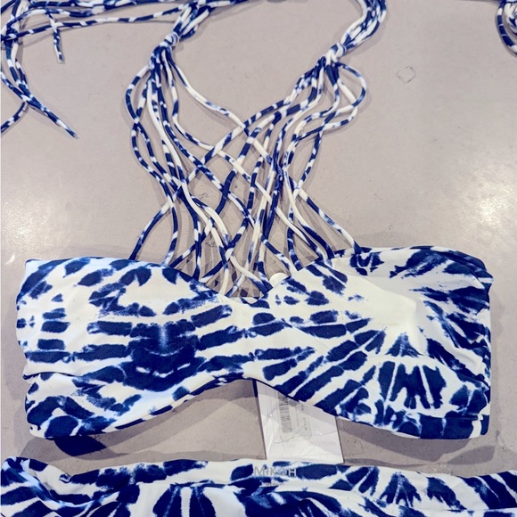 NWOT💙MIKOH SWIM🤍MACRAME TIE DYE HALTER TOP BIKINI SET - Picture 2 of 13